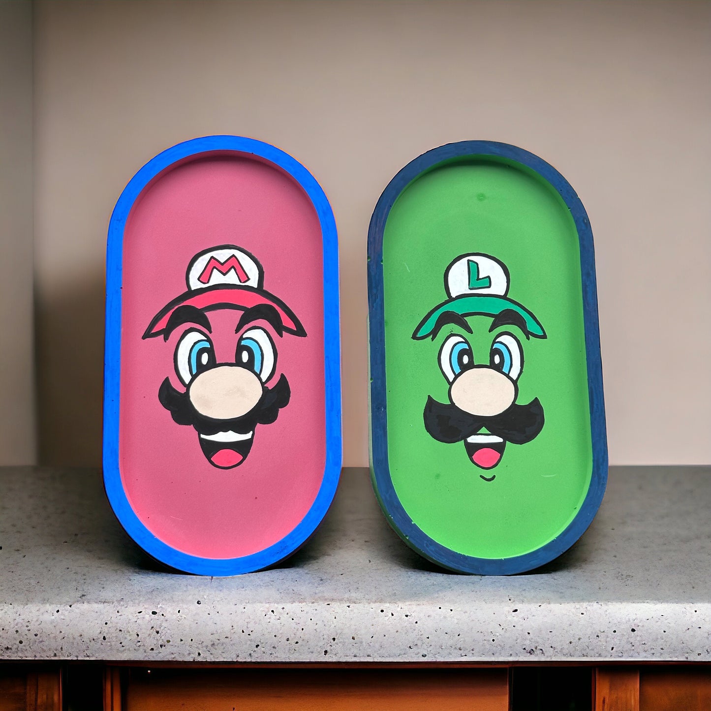 Mario &amp; Luigi 石膏椭圆形托盘